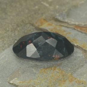 Pedra de sangue verde natural 3,97ct, corte oval, opaco