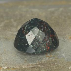 Pedra de sangue verde natural 5,72ct, corte oval, opaco