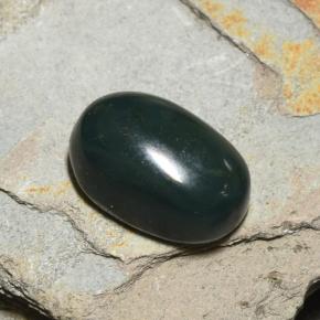 Pedra de sangue verde natural 5,28ct, corte oval, opaco