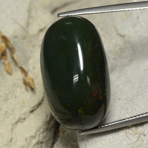 34.74ct Natural Verde escuro Pedra de Sangue, oval, Opaco