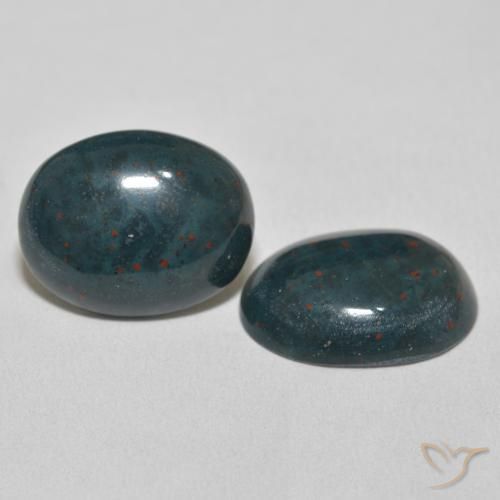 Pedras preciosas de Pedra de Sangue verde escuro natural de 17.33 ct, oval, Opaco