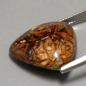 Opala boulder multicolorido natural 17,44ct, trillion, opaco