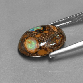 Opala boulder multicolorido natural 8,41ct, corte oval, opaco
