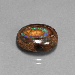 Opala boulder multicolorido natural 7,70ct, corte oval, opaco