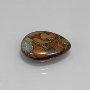 Opala boulder multicolorido natural 8,30ct, formato de pêra, opaco