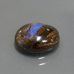 Opala boulder multicolorido natural 2,36ct, corte oval, opaco
