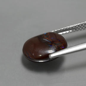 Opala boulder multicolorido natural 4,97ct, corte oval, opaco