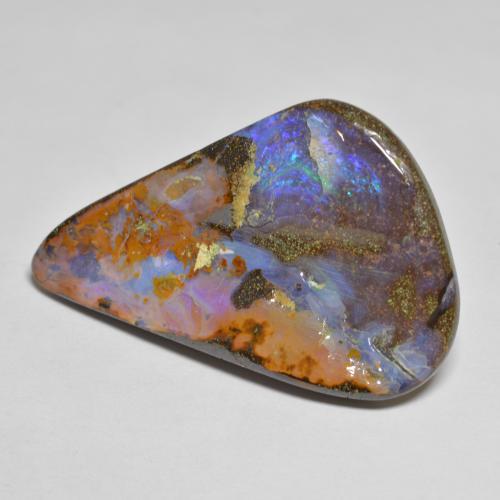 Opala boulder multicolorido natural 26,01ct, forma extravagante, opaco