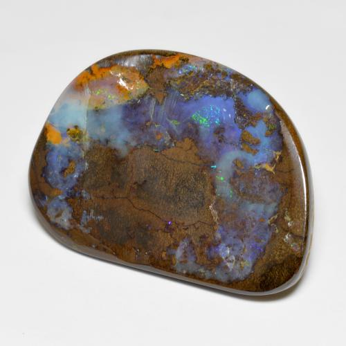 Opala boulder multicolorido natural 49,06ct, forma extravagante, opaco