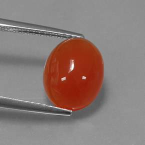 Cornalina laranja natural 3,77ct, corte oval, translúcido