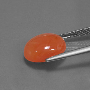 Cornalina laranja natural 4,71ct, corte oval, translúcido