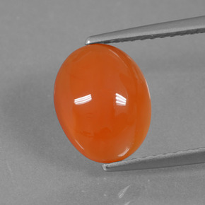 Cornalina laranja natural 2,36ct, corte oval, translúcido