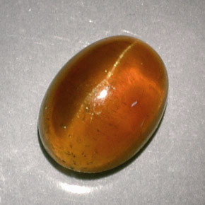 Apatita Olho de Gato Laranja Natural 3.04ct, Corte Oval, Translúcido