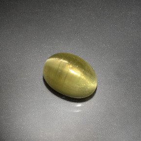 Apatita Olho de Gato Verde Dourado Natural 1.88ct, Corte Oval, Transparente