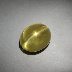Apatita Olho de Gato Verde Dourado Natural 8.38ct, Corte Oval, Transparente