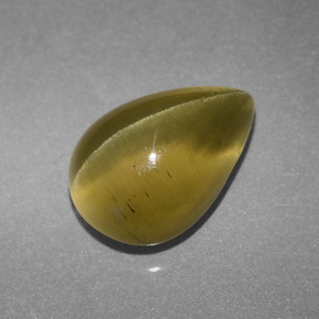 Apatita Olho de Gato Verde Dourado Natural 3.66ct, Formato de pêra, Translúcido