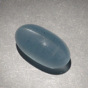 Cat's eye aquamarine verde natural 9,28ct, corte oval, translúcido