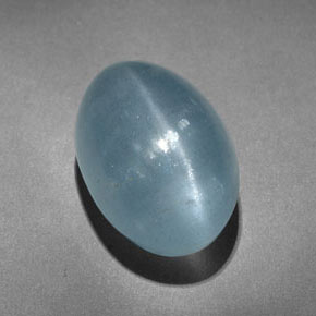 Cat's eye aquamarine verde natural 10,31ct, corte oval, translúcido