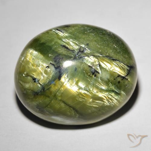 Cat's eye opal verde natural 20,74ct, corte oval, opaco