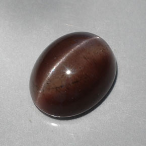 Cat's eye scapolite marrom natural 5,30ct, corte oval, translúcido