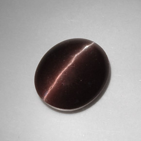 Cat's eye scapolite marrom natural 5,88ct, corte oval, translúcido