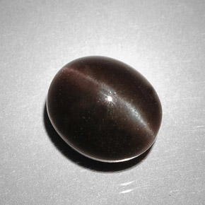 Cat's eye scapolite marrom natural 5,85ct, corte oval, translúcido
