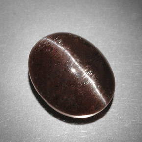 Cat's eye scapolite marrom natural 9,31ct, corte oval, translúcido