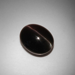 Cat's eye scapolite marrom natural 11,50ct, corte oval, translúcido