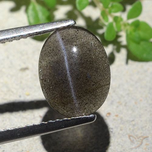 2.34ct Natural Preto Escapolita Olho de Gato, oval, Translúcido