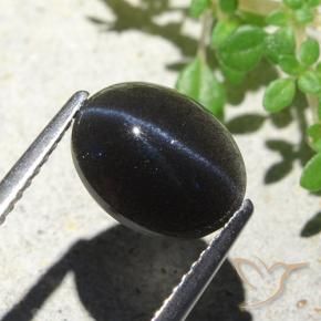 Escapolita Olho de Gato Preto Natural 2.85ct, oval, Opaco
