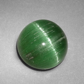 Cat's eye tourmaline verde natural 2,47ct, corte redondo, translúcido