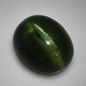 Cat's eye tourmaline verde natural 5,99ct, corte oval, translúcido