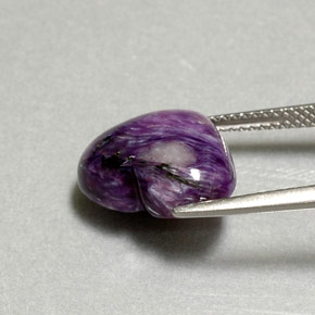 Charoíta violeta natural 6,66ct, formato de coração, opaco