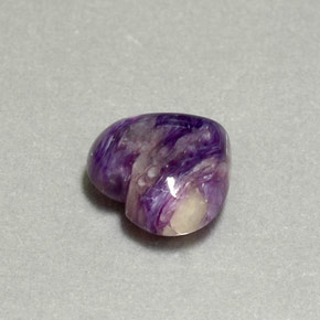 Charoíta violeta natural 4,46ct, formato de coração, opaco