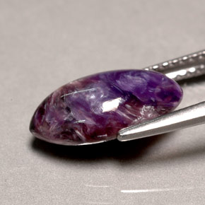 Charoíta violeta natural 2,58ct, marquise, opaco