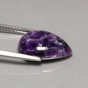 Charoíta violeta natural 5,55ct, formato de pêra, opaco