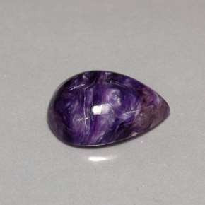 Charoíta violeta natural 7,30ct, formato de pêra, opaco