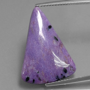 Charoíta violeta natural 7,32ct, forma extravagante, opaco