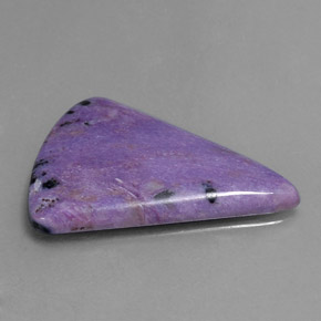 Charoíta violeta natural 7,32ct, forma extravagante, opaco