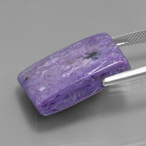 Charoíta violeta natural 32,07ct, forma extravagante, opaco