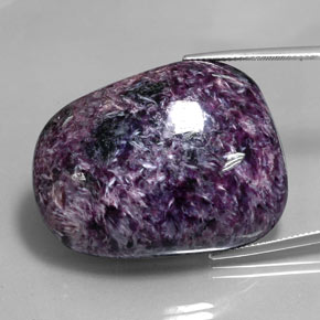 Charoíta violeta natural 96,18ct, forma extravagante, opaco