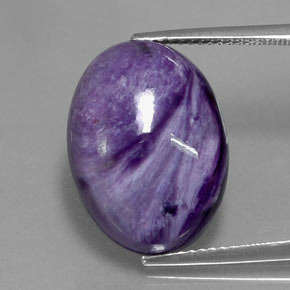 Charoíta violeta natural 12,03ct, corte oval, opaco