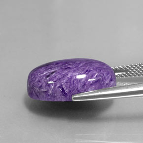 Charoíta violeta natural 11,80ct, corte oval, opaco