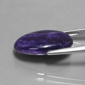 Charoíta violeta natural 7,75ct, corte oval, opaco