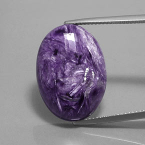 Charoíta violeta natural 16,35ct, corte oval, opaco