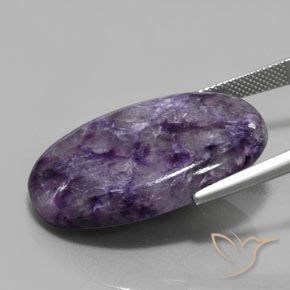 Charoíta violeta natural 33,89ct, corte oval, opaco
