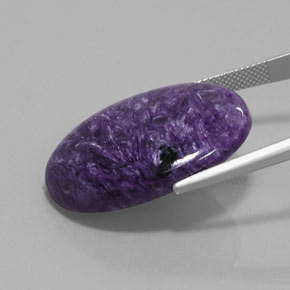 Charoíta violeta natural 28,54ct, corte oval, opaco