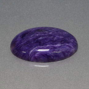 Charoíta violeta natural 11,88ct, corte oval, opaco