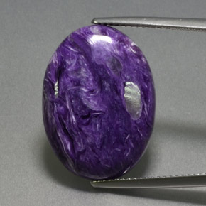Charoíta violeta natural 15,03ct, corte oval, opaco