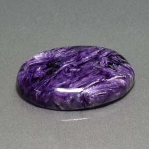 Charoíta violeta natural 13,86ct, corte oval, opaco